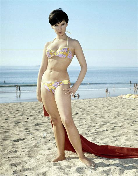 Yvonne Craig in a bikini 1960s : r/OldSchoolCool
