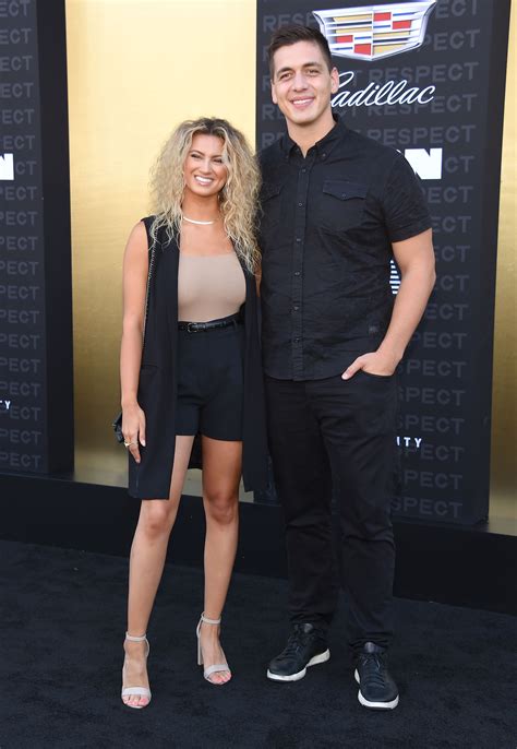 Meet Tori Kelly's Husband Andre Murillo: Career, Family | Life & Style