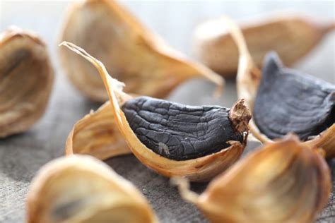 black garlic aged garlic foto foto foto stok potret gambar bebas