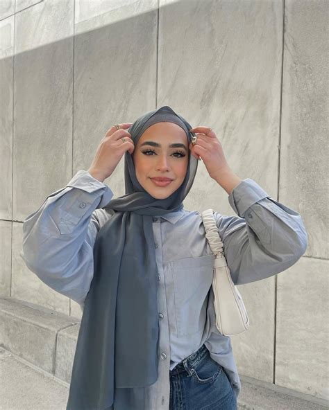 19 Inspirasi Casual Hijab Outfit yang Stylish Banget! | AllThingsBeauty