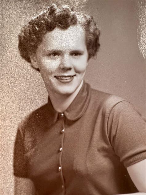 New digital guides explain how to submit daily bulldog obituaries 8