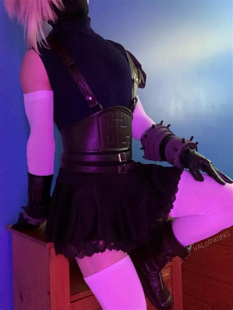 Cloud Strife. Femboy, first class. : r/FemboyFashion