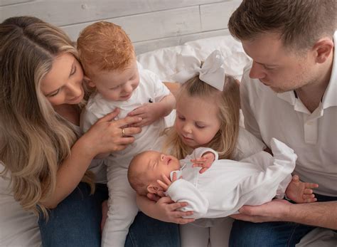 How to Welcome Your Newborn: Heartwarming Traditions That Create