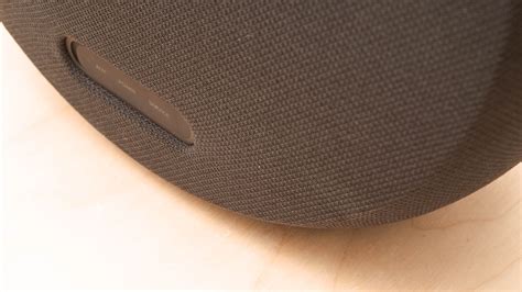 Harman/Kardon Onyx Studio 6 Review - RTINGS.com