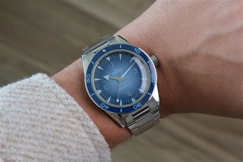 hands  review   omega seamaster   anniversary summer