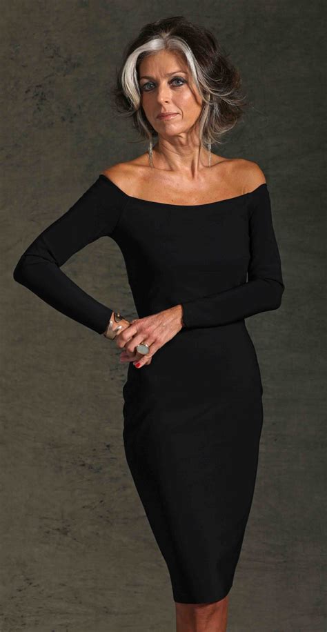 The absolutely gorgeous Paola Marella | Grey hair inspiration, Gorgeous