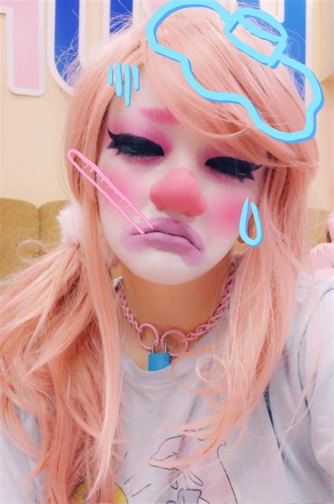 Randa Rice🍚🍙 on Twitter: "call in sick to work you have clussy fever 😩🤒