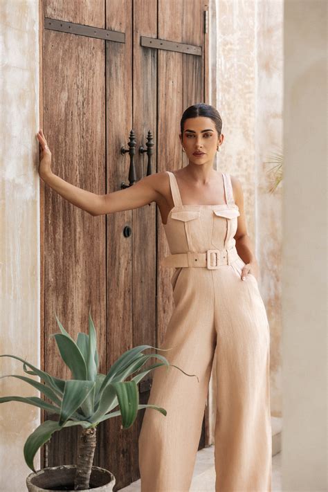 wtwo capsule collections sustainably   bali