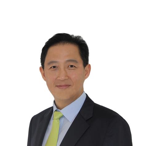 chris lee real estate agent trade  property
