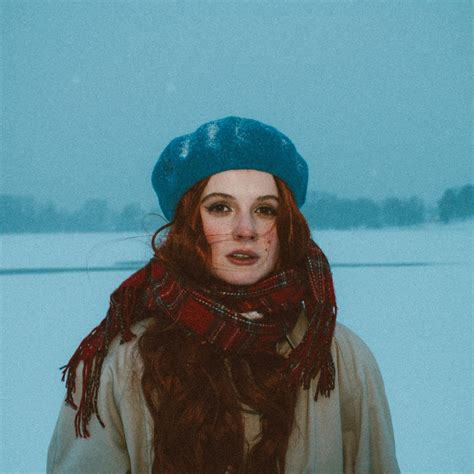 What winter weather does to red hair: tips for keeping it vibrant