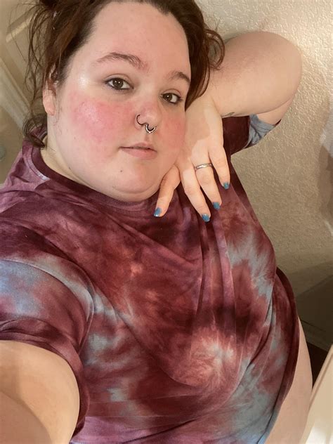 Tums out 🤪 : r/ssbbw