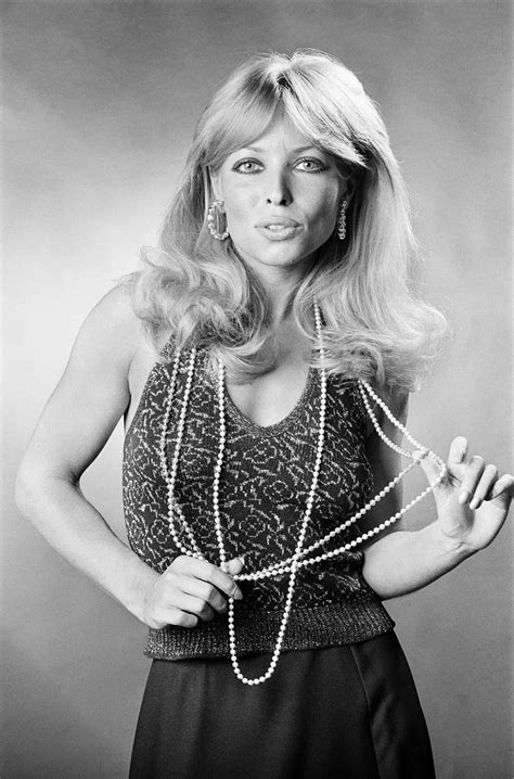 Susan Shaw dead: Page 3 girl dies aged 70 after four-year lung cancer