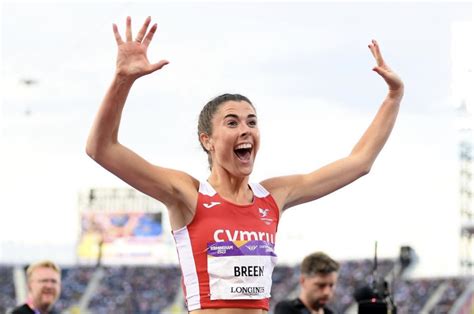 Olivia Breen adds the St David Award for Sport to her growing list of ...