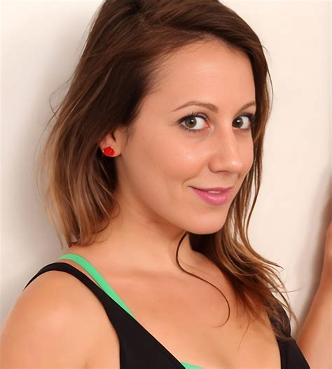 Emmanuelle Worley (Actress) Wikipedia, Age, Height, Weight, Biography