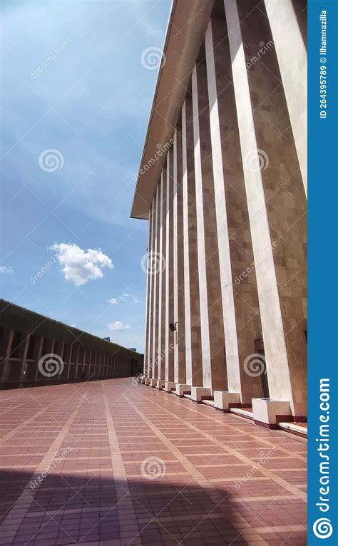 modern mosque facade  jakarta stock image image  jakarta facade