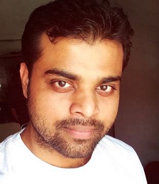 bollywood singer vaibhav dewangan biography news   nettvu