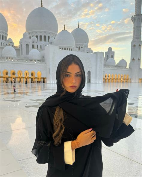 gabriela moura (@gabimfmoura) • Instagram photos and videos