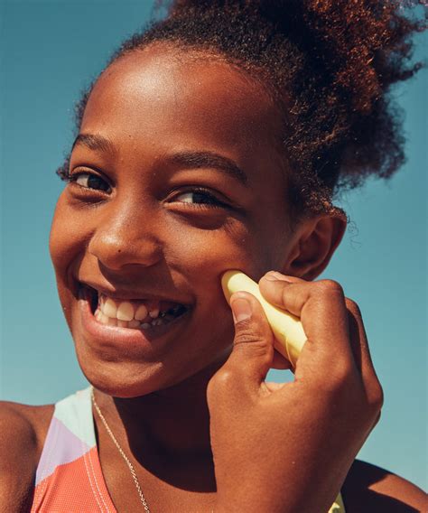 kids spf  clear sunscreen face stick sun bum