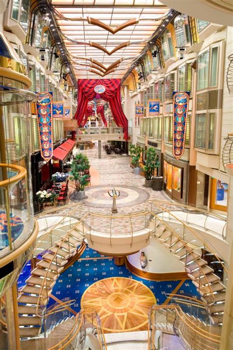 Royal Caribbean Freedom Of The Seas Ship