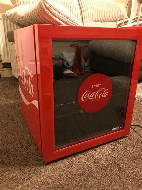 Husky Coca Cola mini fridge in WN7 Wigan für 50,00 £ zum Verkauf ...