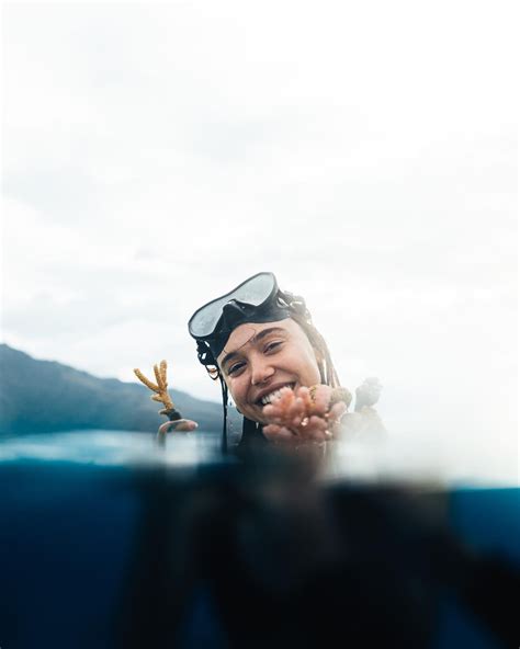 Alexis Ren Black Thong Bikini - Hot Celebs Home