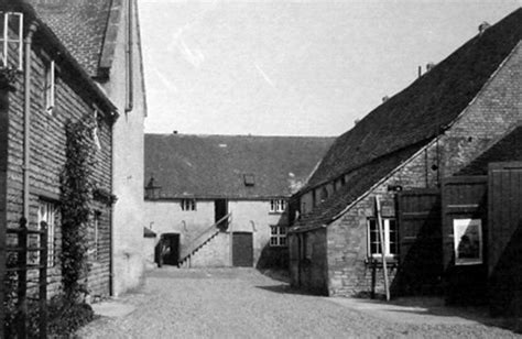 Wansford - Haycock Stables (1929) - PETERBOROUGH IMAGES ARCHIVE