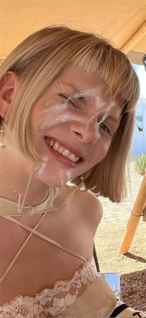 Aurora Aksnes nudes : FacialFun | NUDE-PICS.ORG