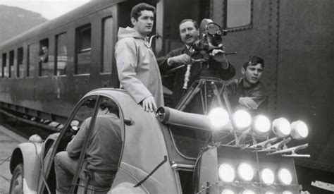 Behind the Scenes at (The Umbrellas Of) Cherbourg ! - Paperblog