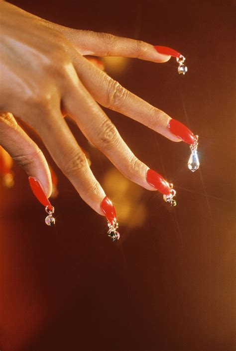 Qui est Mei Kawajiri, la nail artist la plus prisée du moment