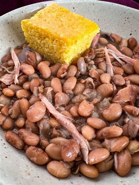 Slow Cooker Crockpot Pinto Beans