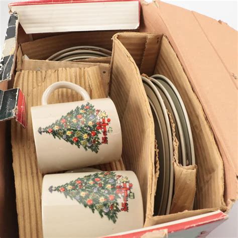 merry brite creamers  sugars   christmas themed dinnerware