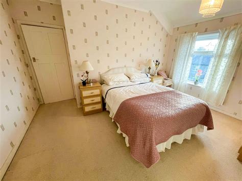 Crabtree Avenue, Edgeside, Waterfoot - Coppenwall Estate Agents