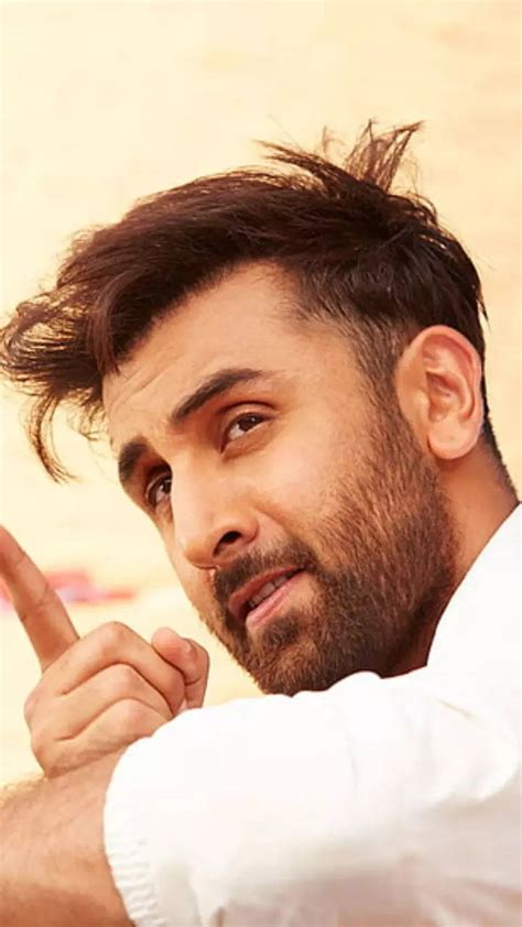 Update more than 143 ranbir kapoor hairstyle photos super hot - vova.edu.vn