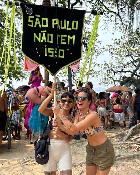 Larissa Castro (@llaricastro) • Instagram photos and videos