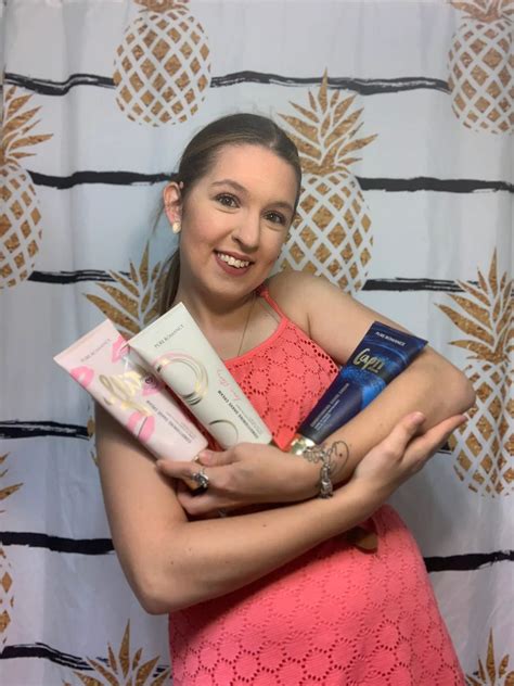 Jessica Evans ⭐ (@JessicaEvans) | Instagram & TikTok profiles in Magic.ly