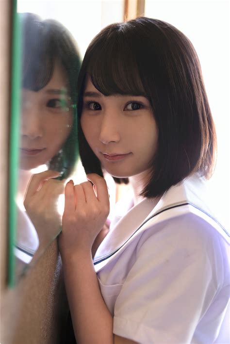 Kana Yura 1er libro de fotografías en huecograbado “¡¡Sonríe!!” - V2PH