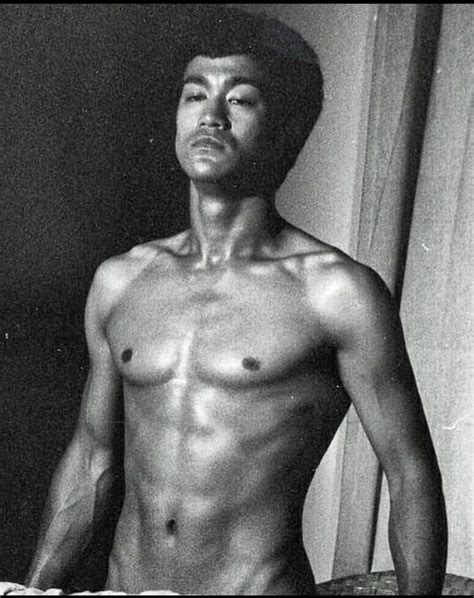 Pin by Henryck on Bruce | Bruce lee photos, Bruce lee body, Bruce lee