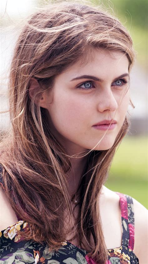 Alexandra Daddario Wallpaper Hd