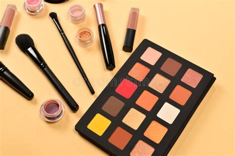Professional Makeup Products with Cosmetic Beauty Products, Eye Shadows