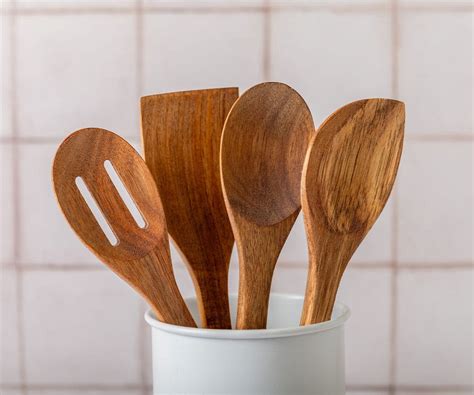 Acacia Wood Cooking Utensils (4-Piece Set) — Savory Spice