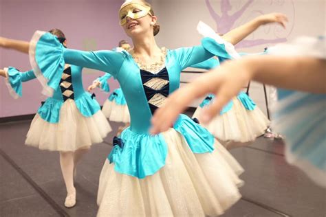 Classes – To the Pointe Dance Productions
