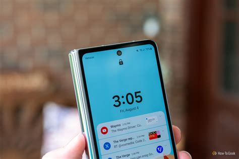 how to turn on samsung galaxy phone