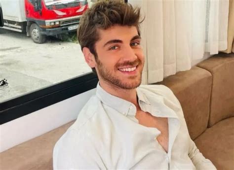 Emre Bey Kimdir | Emre Bey Dizileri ve Filmleri Neler? Emre Bey Yeni ...