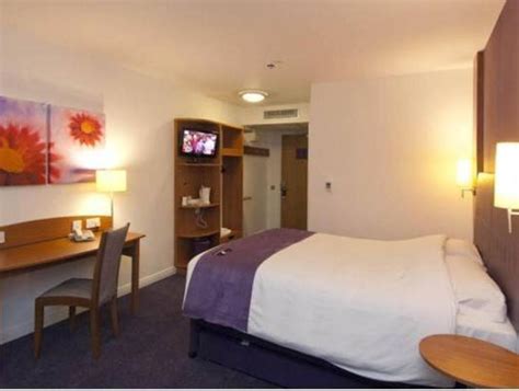 Best Price on Premier Inn Birmingham City Centre - New Street + Reviews!