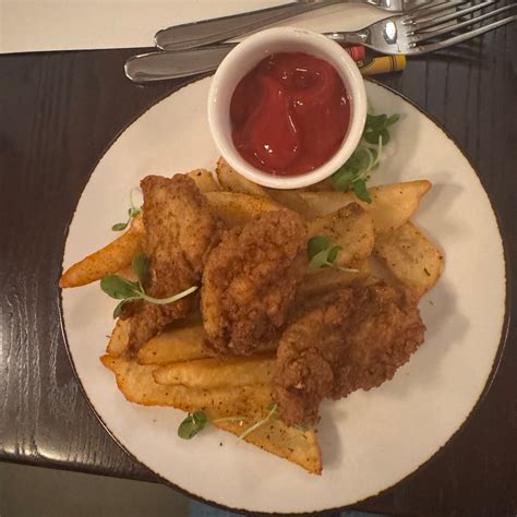 HOTEL PETERSBURG, TAPESTRY COLLECTION BY HILTON - Updated 2025 Prices