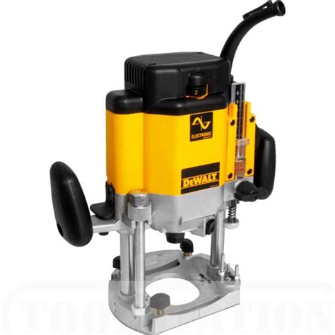 Dewalt 230V Overfræser model DW625E