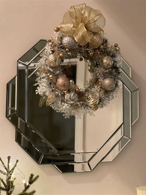 Christmas Gold silver white wreath | Gold christmas, White wreath, Christmas wreaths