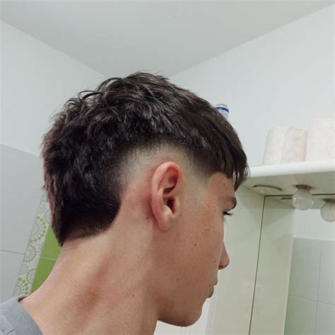 Barbers find curly hair burst fade works on all hair textures 16