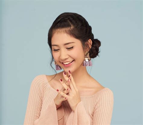 25 Asian Hairstyles for Women That’ll Turn Heads Everywhere – Roomy Retreat