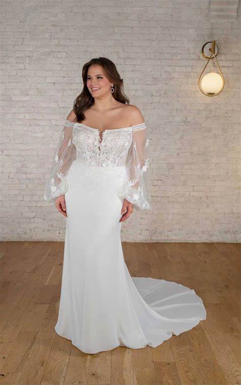 Modern Plus Size Bohemian Sheath Wedding Dress with Detachable Blouson
